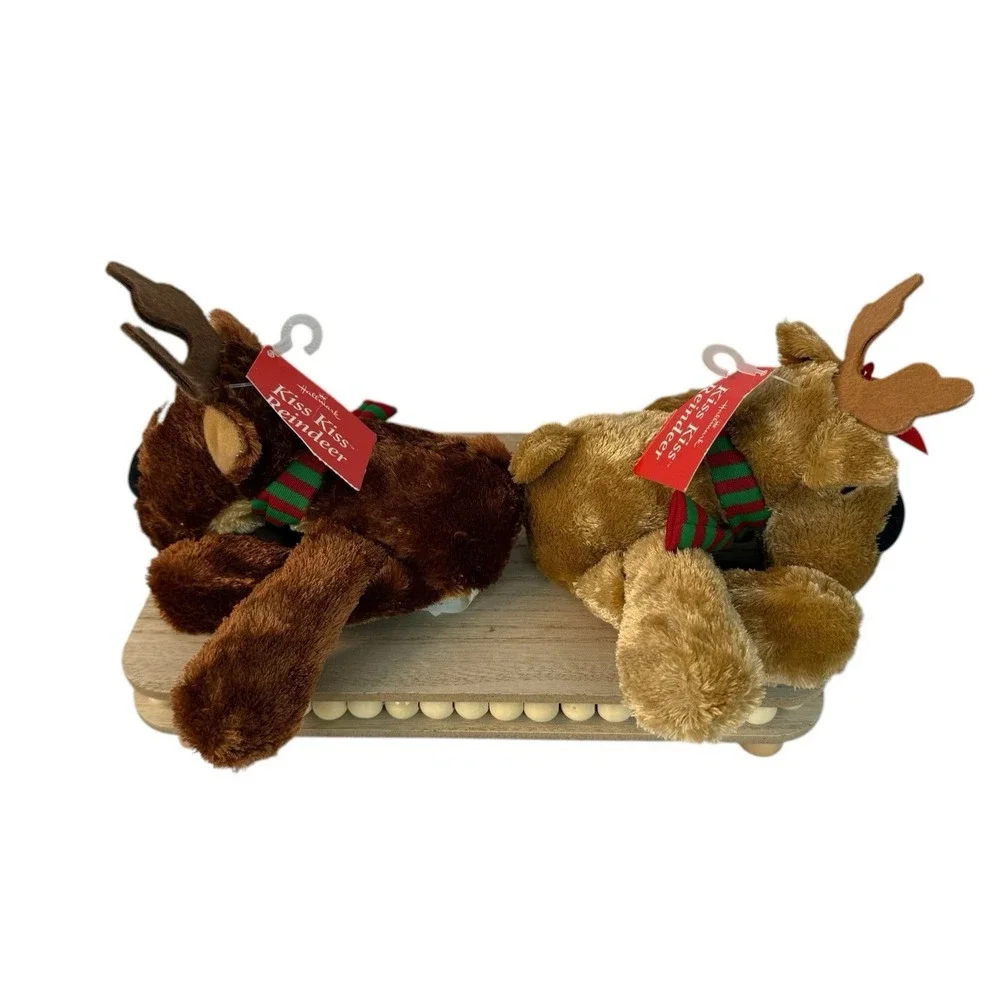 Hallmark Rodney & Rhonda Reindeer Kissing Plush Magnetic Lips Christmas w/tags